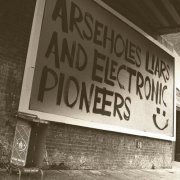 Paranoid London - Arseholes, Liars, & Electronic Pioneers (2024)