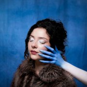 Nagia - LE FROID LAISSE DES ECCHYMOSES (2026) Hi-Res