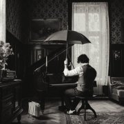 Elias Hafner - A Rainy Day In Vienna (2025) [Hi-Res]