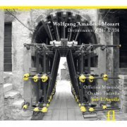 Officina Musicale, Orazio Tuccella - Mozart: Divertimenti K. 247 & 334 (2010)