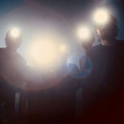 Frais Dispo - Il est tard et j'ai mal partout (2026) Hi-Res