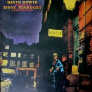 David Bowie - The Rise And Fall Of Ziggy Stardust And The Spiders From Mars (1972) {2024 Blu-ray}