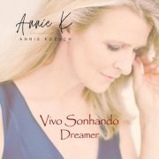 Annie Kozuch - Vivo Sonhando / Dreamer (2026)