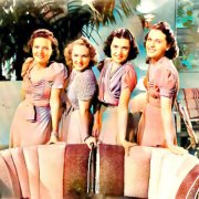 The King Sisters - Spotlight On The King Sisters (Remastered) (2021) [Hi-Res]