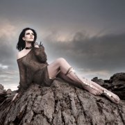 Laura Pausini - LA MIA STORIA TRA LE DITA / All Versions (2025) Hi-Res