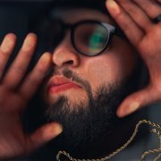 Andy Mineo - Uncomfortable (2015)