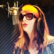 EVARON - D elle (2025) Hi-Res